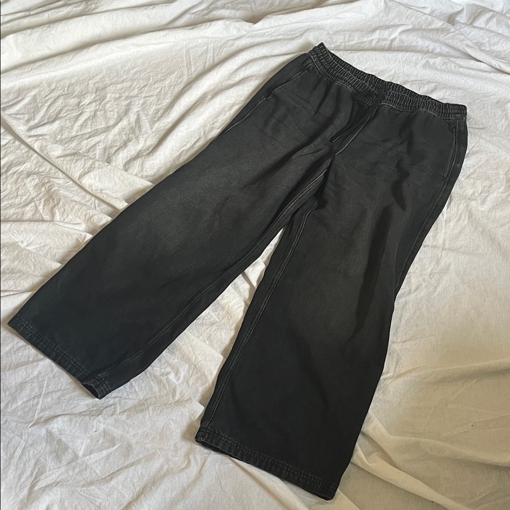 H&M Black Wide-Leg Flare Jeans